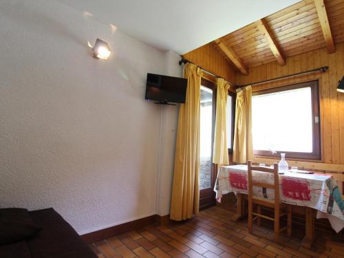 Studio Lanslevillard, 1 pièce, 3 personnes - FR-1-508-197