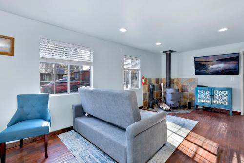 2188-Highland Chalet home – Photos 2
