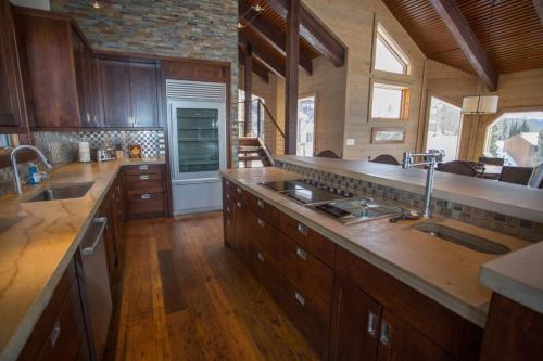 Elk Run Main House – Photos 4
