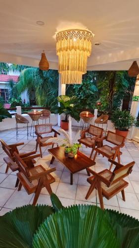 Κήπος έξω από το Hotel Hulku