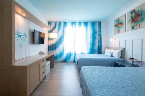 Universal's Endless Summer Resort - Surfside Inn and Suites photo 17