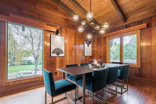 Stunning Spacious 2 Blocks UO & Hayward Field – Photos 3