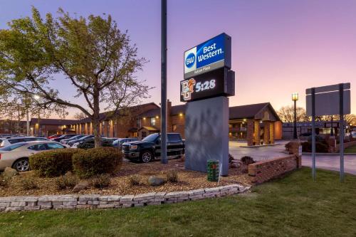 Best Western Falcon Plaza – Photos 2