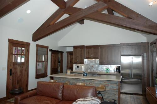 Luxury Mountain Cabin – Photos 4