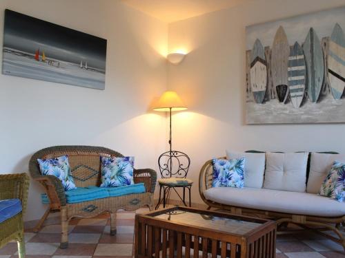 Maison proche centre de St Pierre, 6 couchages, cour ensoleillée, à 20 min de la mer à vélo. - FR-1-246A-83