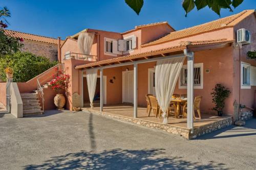 Alice Happy place 1 , only 5 minutes from the shipwreck!!!