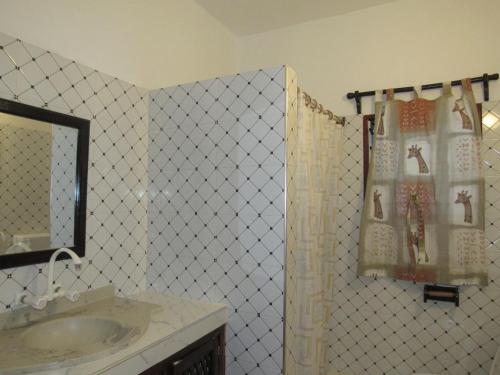 Un baño de Karibuni Jeds Villas 85 & 86