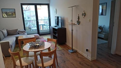 Kuchnia lub aneks kuchenny w obiekcie OnHoliday Apartamenty ze strefą Relax & Fun, ul Lwowska 12