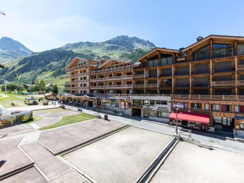 Appartement cosy avec wifi et parking, ski aux pieds