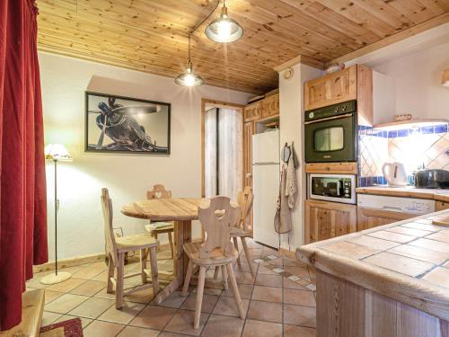 Appartement confortable et bien équipé à Val-d'Isère avec parking et terrasse