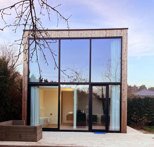 B&Bが所在する建物