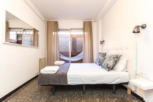 Find Calm at this cozy City Sanctuary with terrace
