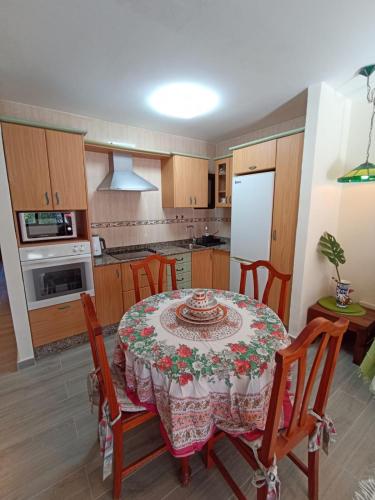 Кухня или мини-кухня в Strelitzia

