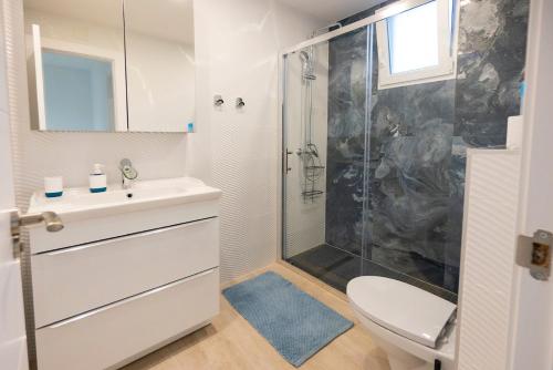 Koupelna v ubytování Apartament AVALO