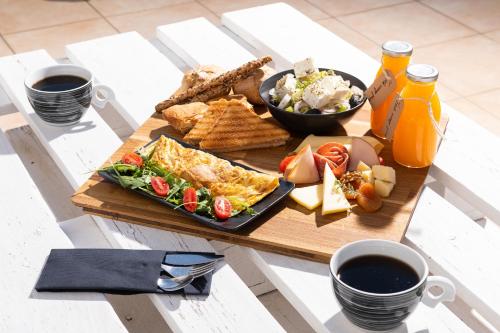 Makanan di atau berdekatan apartmen