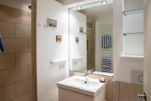 Bilik mandi di Ferienwohnung Abelke