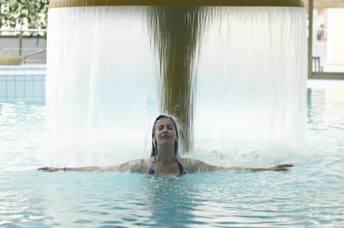 Бассейн в Thermae Sylla Spa & Wellness Hotel или поблизости