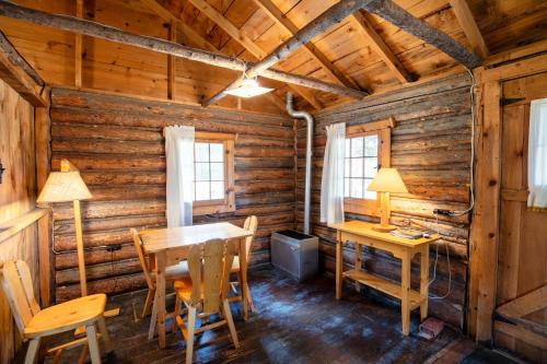 Gambar di galeri bagi The Meeker Park Lodge di Allenspark