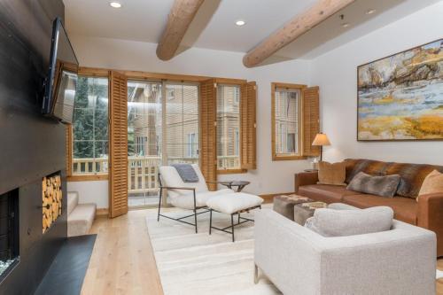 Townhome at River Run - Unit G – Photos 2