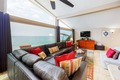 228 Neptune – Photos 2