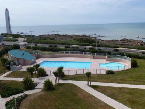 Studio avec Piscine, Parking et Balcon aux Sables-d'Olonne - FR-1-197-380