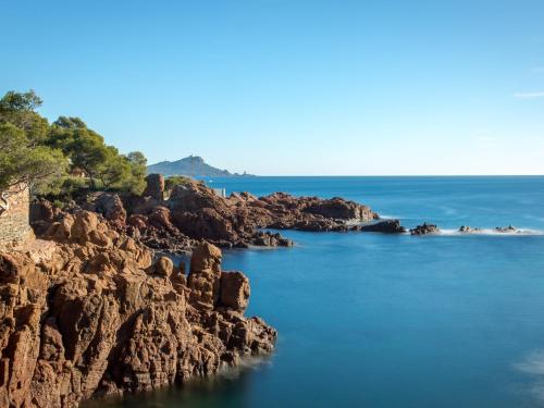 Studio climatisé proche plage et commerces avec WiFi