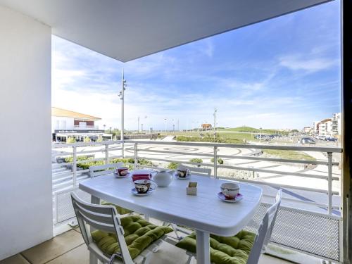 Biscarrosse Plage - T2 avec Parking, Balcon et 4 Couchages - FR-1-521-92