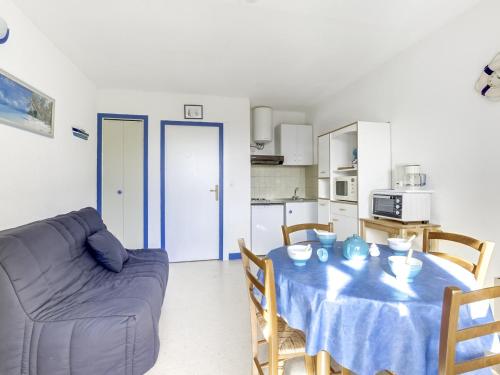 Photo de la galerie de l'établissement Studio Cabine à Biscarrosse Plage - 300m de la Mer, Balcon Sud, Parking Privé - FR-1-521-61, à Biscarrosse-Plage