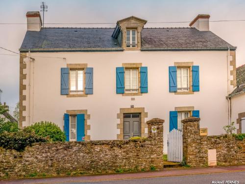 Maison Hennebont, 5 pièces, 11 personnes - FR-1-349-166