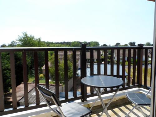 Appartement 3 pièces à Cabourg, 300m de la plage, 6 pers, balcons, parking, animaux acceptés - FR-1-487-296