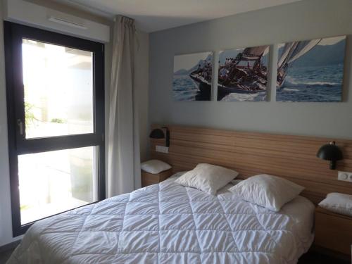 Photo de la galerie de l'établissement Appartement luxe 2 chambres, balcon, accès plage, piscine, animaux admis, parking - FR-1-194-236, à La Tranche-sur-Mer