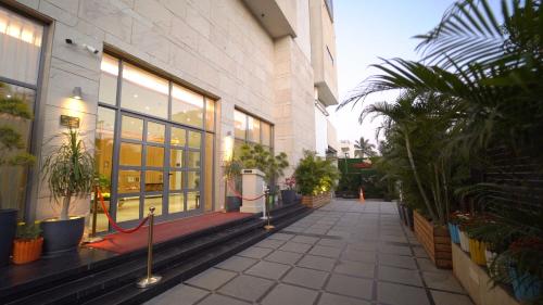 Κήπος έξω από το Pride Hotel Udaipur