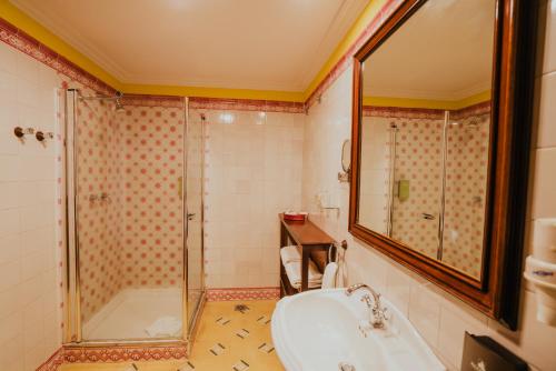Koupelna v ubytování Hotel Spa Villalba