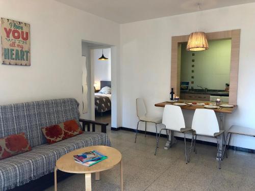 APARTAMENTOS AQUARIUM. 150 METROS PLAYA.