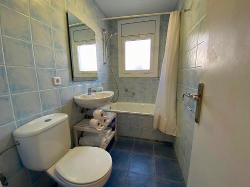 Kúpeľňa v ubytovaní APARTAMENTOS AQUARIUM. 150 METROS PLAYA.