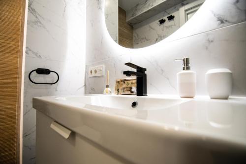 Apartment Puerto Marina - First Line Beach - Benalmadena - Málaga photo 17