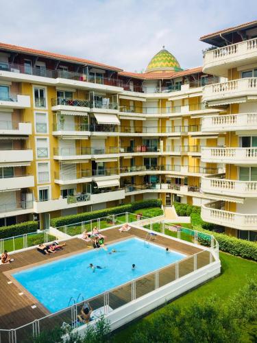 Palais des Domes Piscine et Parking