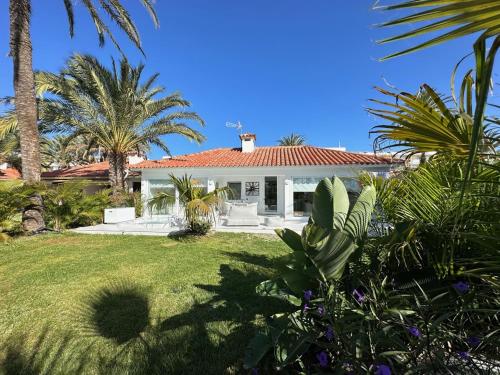 Sun Club P65 Premium Bungalow