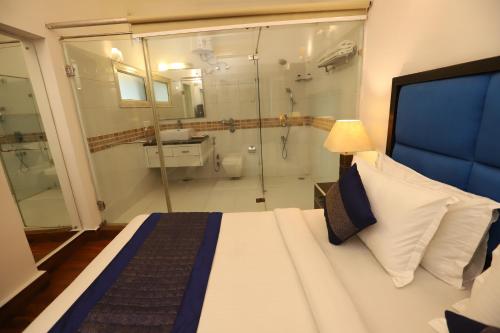 Koupelna v ubytování Hotel Capitol Hills - Greater Kailash Delhi