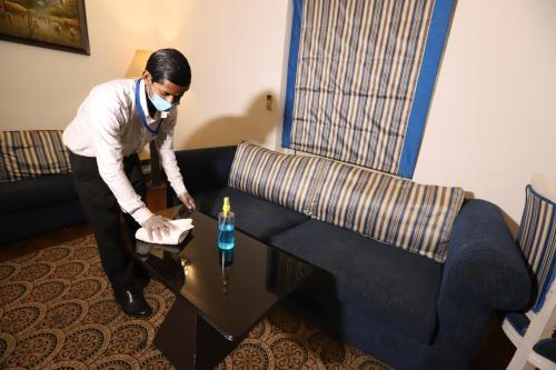 Tetamu yang menginap di Hotel Capitol Hills - Greater Kailash Delhi