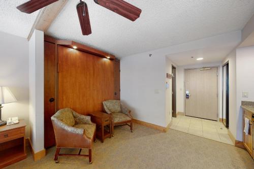 Slopeside Suite – Photos 4