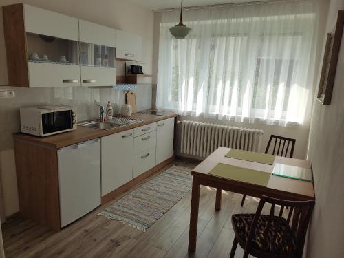 Η κουζίνα ή μικρή κουζίνα στο Ubytovanie pre Vás