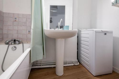 Kúpeľňa v ubytovaní Maison pour 6 - Noirmoutier - Terrasse