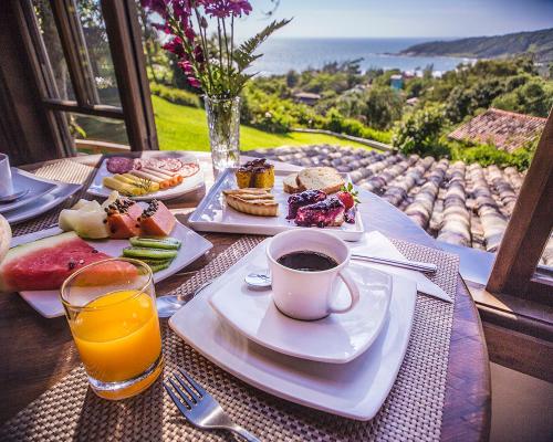 Jídlo v penzionu – hostince nebo okolí