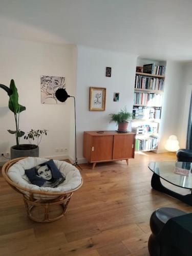 quiet and very central apartment