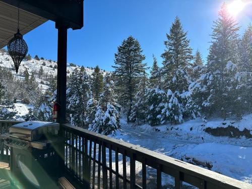 Lodge Noir AWD or 4WD needed – Photos 2