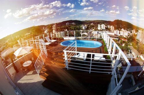 Bazén v ubytování Charrua Hotel nebo v jeho okolí