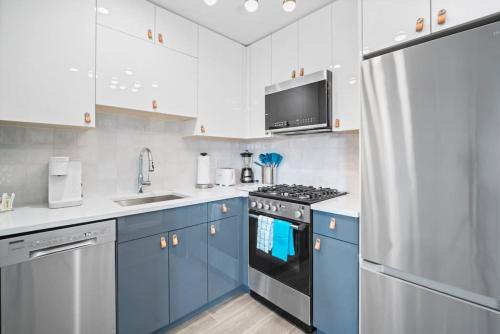 Una cocina o cocineta en Unit 2 Closest home to Stockton College European style
