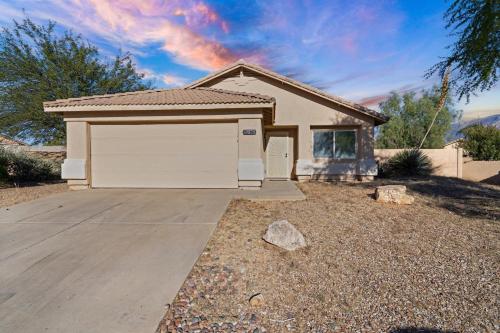 Gallery image of @ Marbella Lane - Modern 4BR Home in Oro Valley in Oro Valley