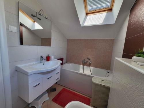 Kúpeľňa v ubytovaní Apartment in Njivice - Insel Krk 43336